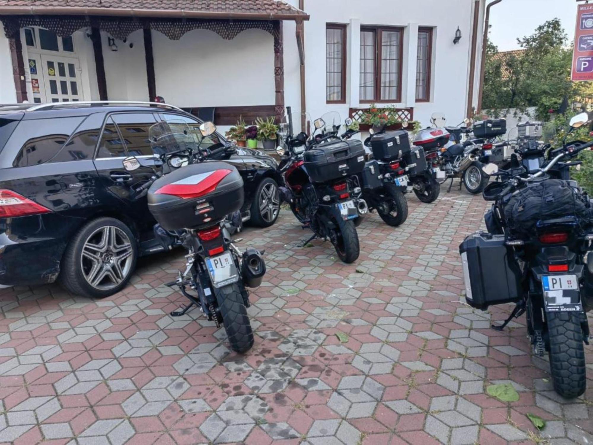 Pensiunea Millenium Sibiu With Parking - Motorcycle Friendly Travel Routes Esterno foto