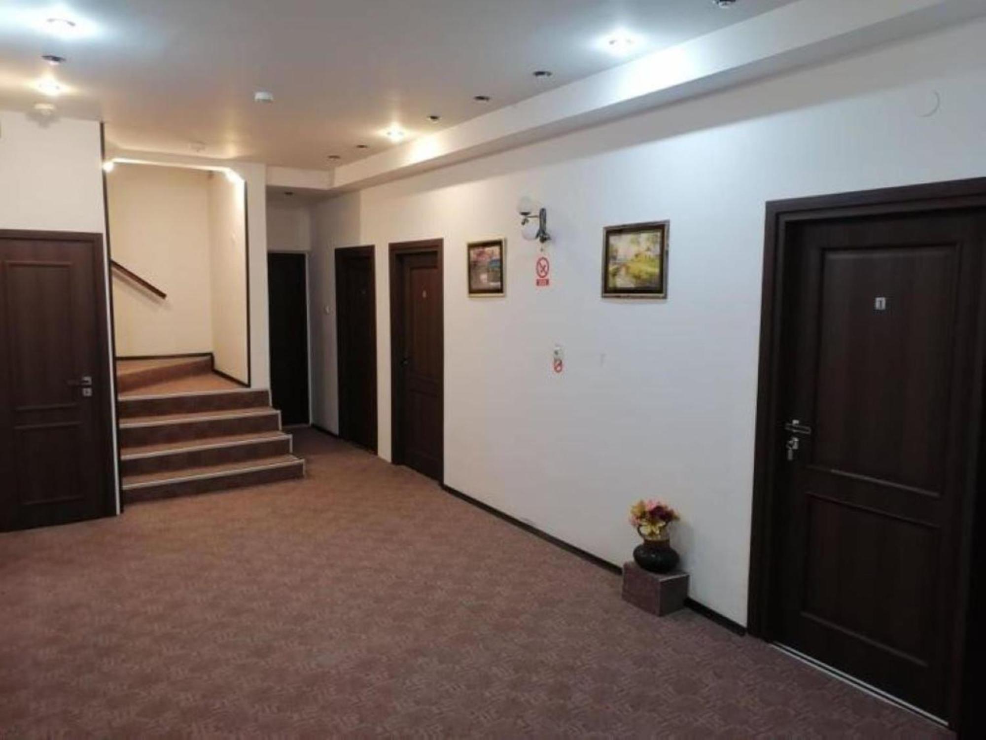 Pensiunea Millenium Sibiu With Parking - Motorcycle Friendly Travel Routes Esterno foto