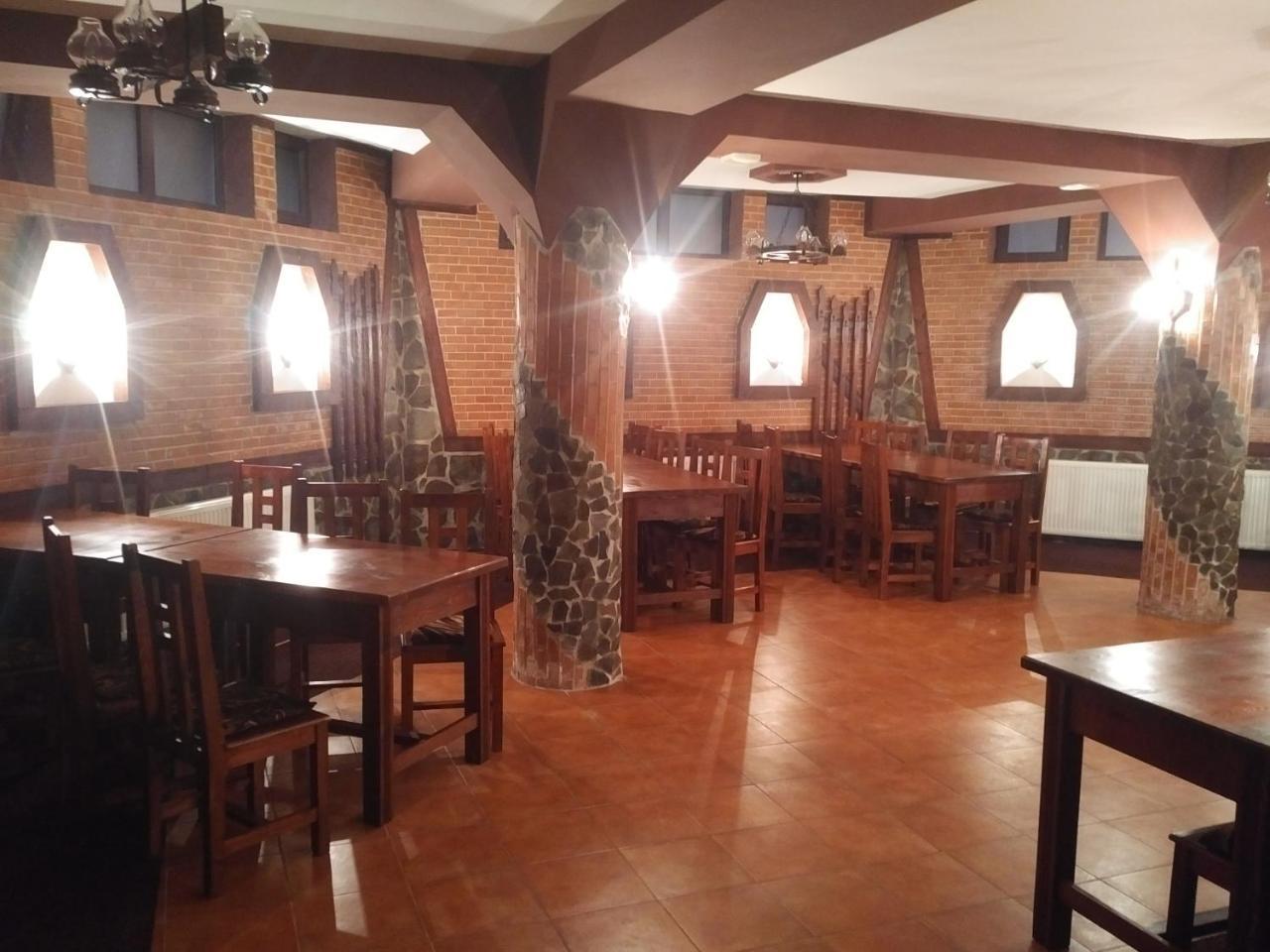 Pensiunea Millenium Sibiu With Parking - Motorcycle Friendly Travel Routes Esterno foto